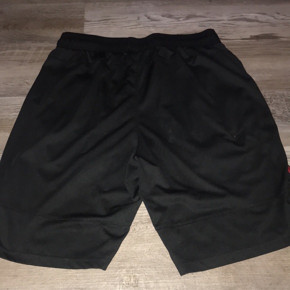 NBA black and red shorts size large - Picture 7 of 11